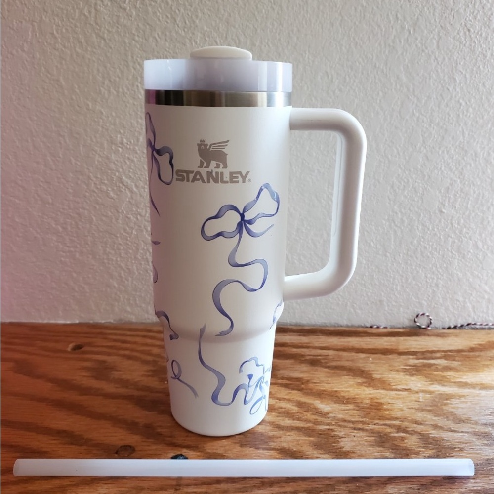 Stanley White Floral 30oz Travel Mug with Handle